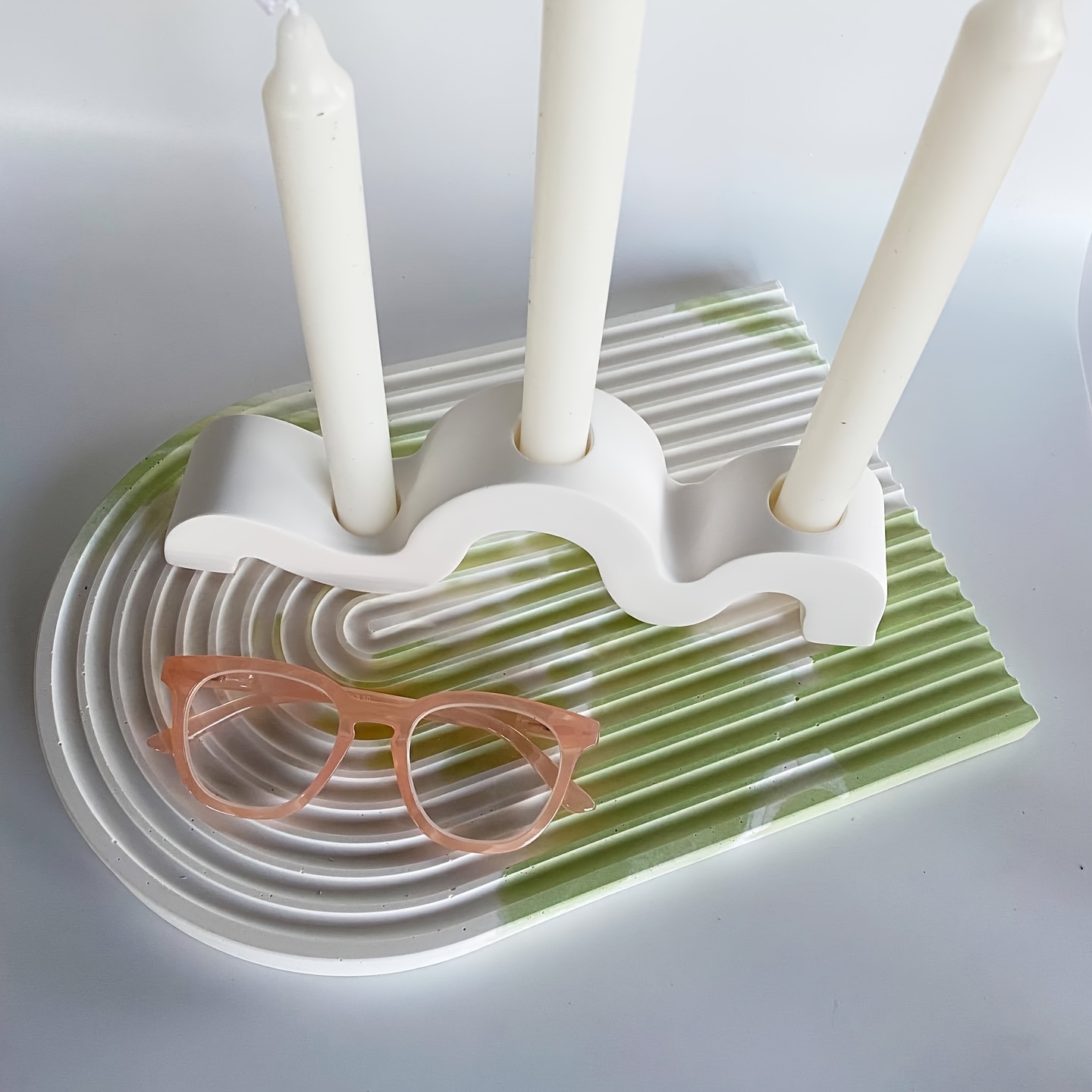 Candle Molds - 曲線状のキャンドルスティックシリコンモールド DIY 北欧スタイル キャンドルスティック 花瓶ホルダー 工芸品